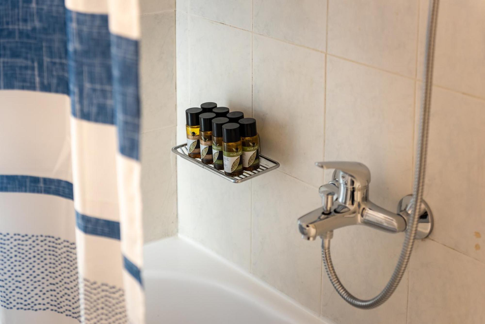 Kg Acropolis Escape Spa Apartment Atina Dış mekan fotoğraf