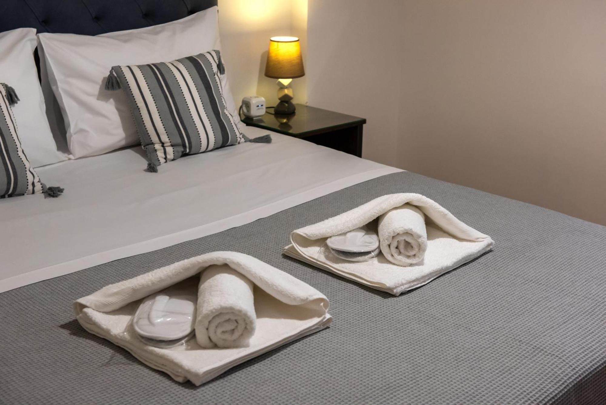 Kg Acropolis Escape Spa Apartment Atina Dış mekan fotoğraf